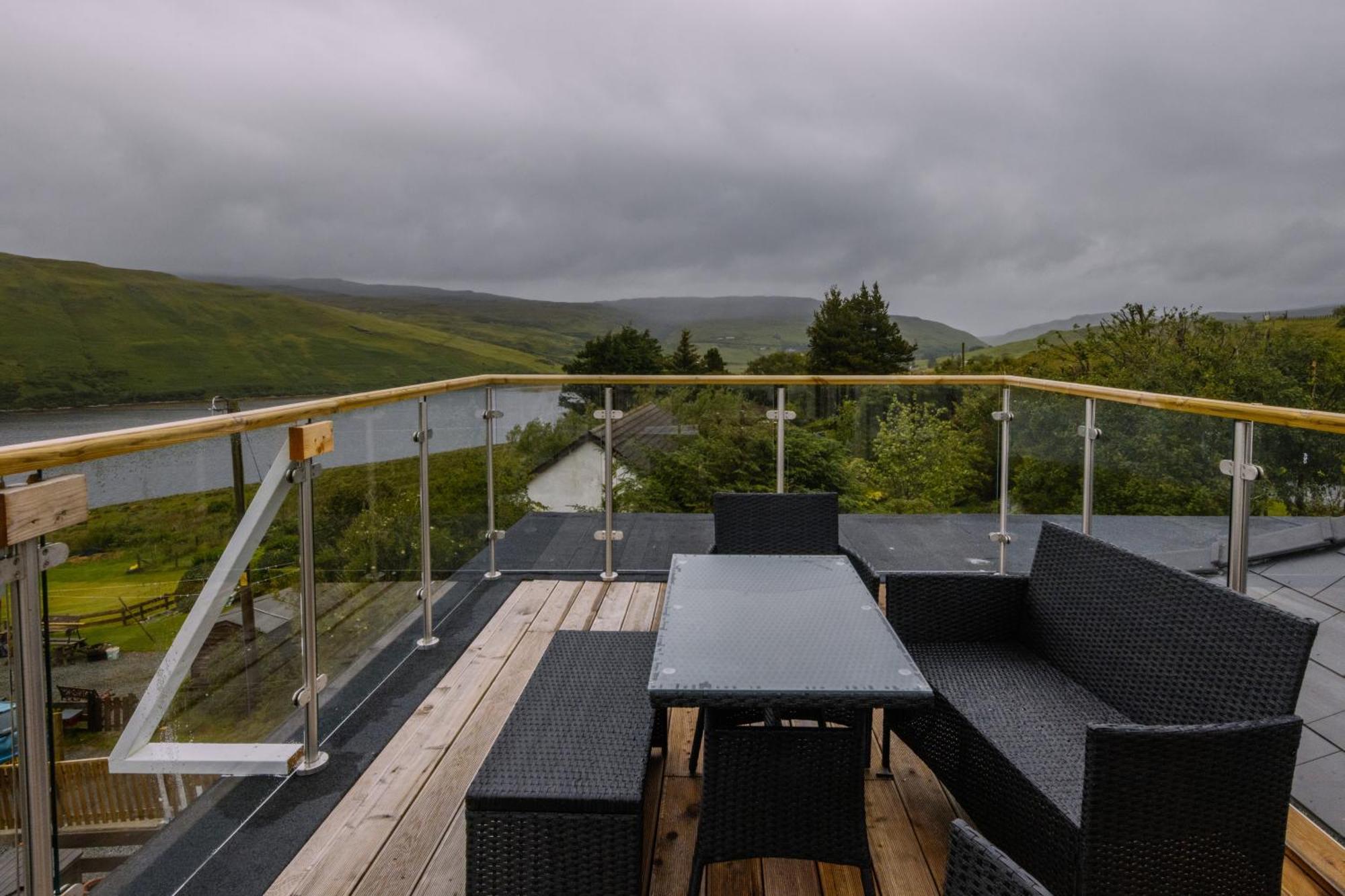 Luxury Cottage With Stunning Views By Fairy Pools 4 Carbost  Extérieur photo