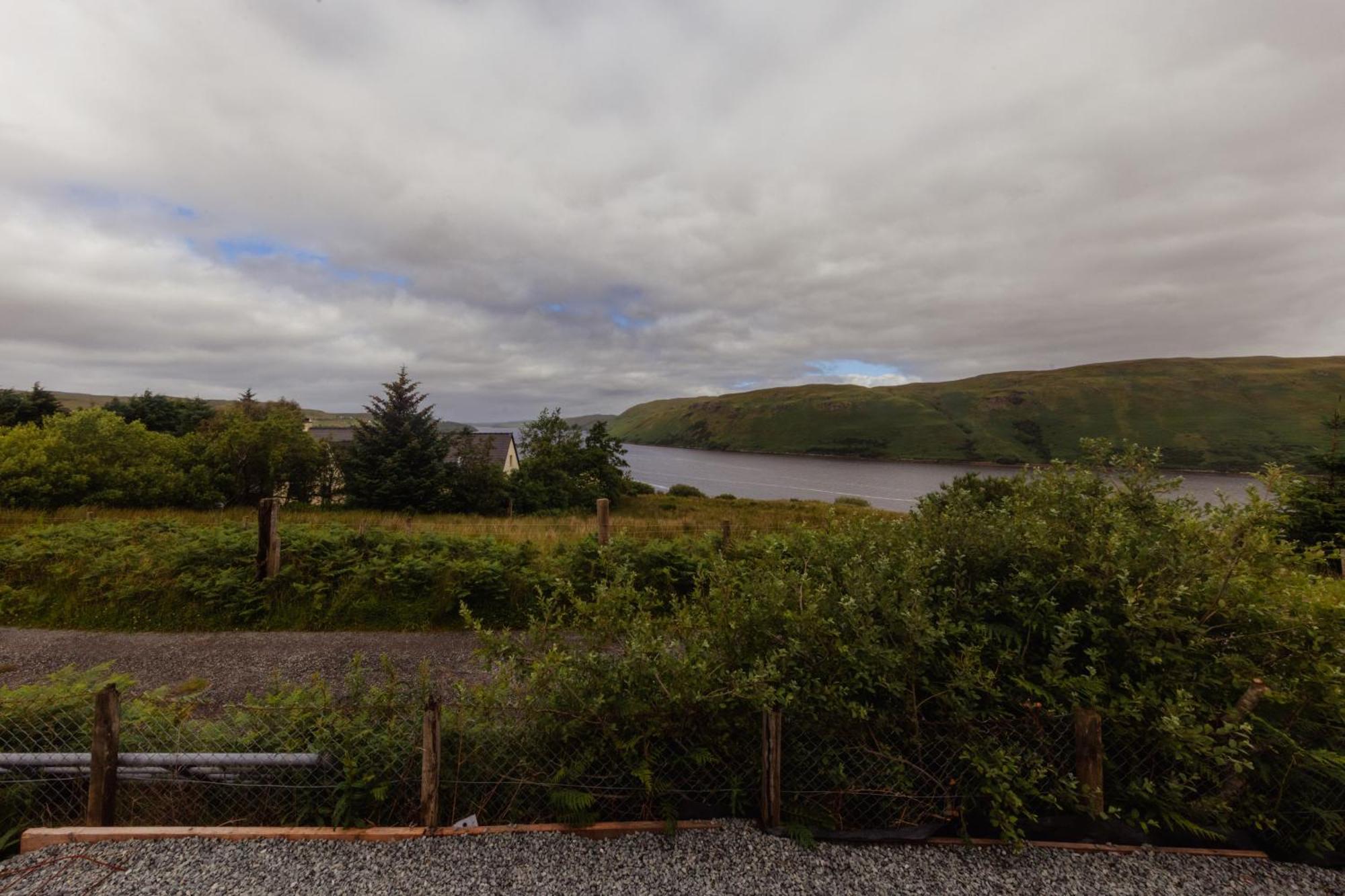 Luxury Cottage With Stunning Views By Fairy Pools 4 Carbost  Extérieur photo